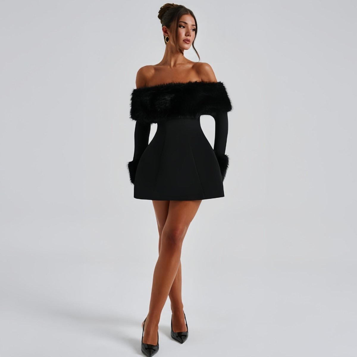 Aurora – Off-Shoulder Mini-Kjole med Kunstpels