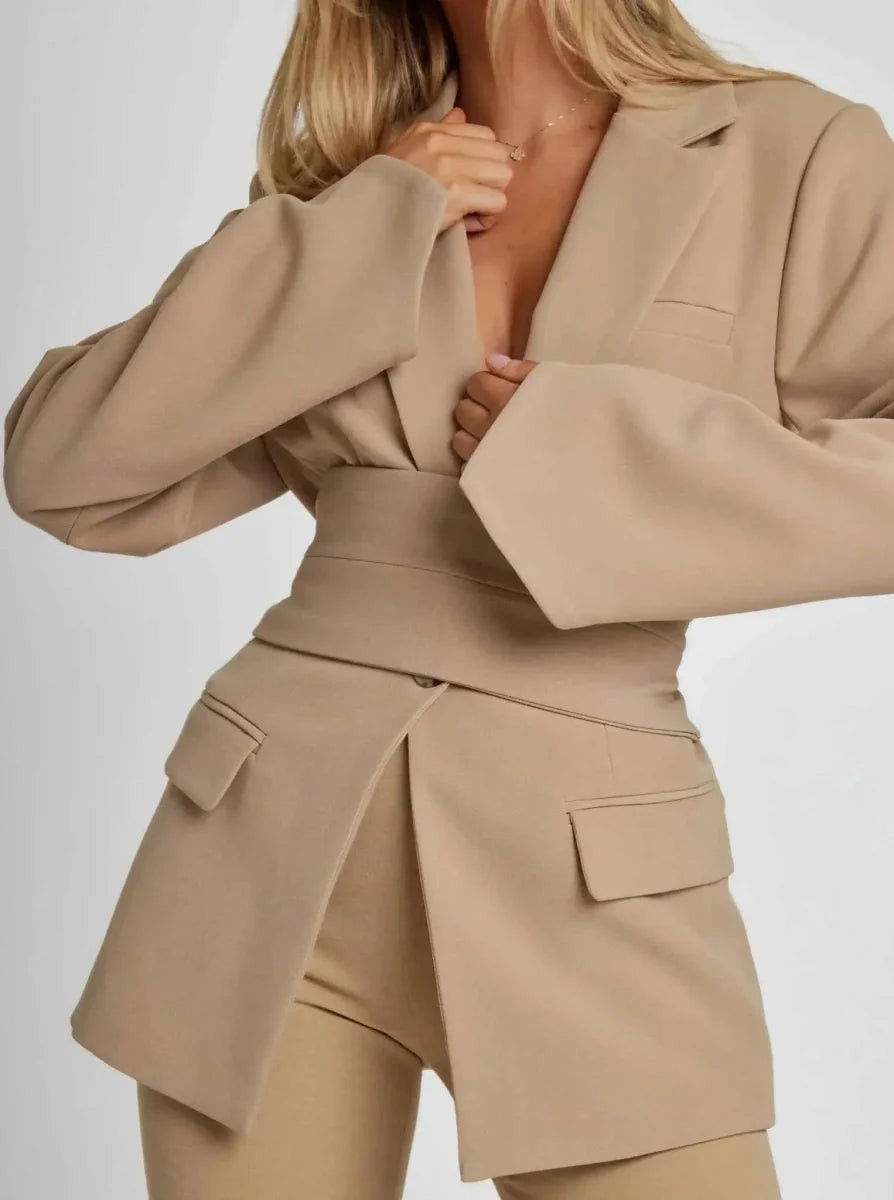 Chiara – Fitted Women's Blazer with Tie Belt & Wide Lapels