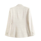 Fitted blazer with lapel collar