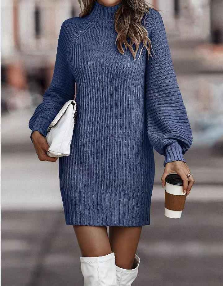 Figure-hugging knit dress