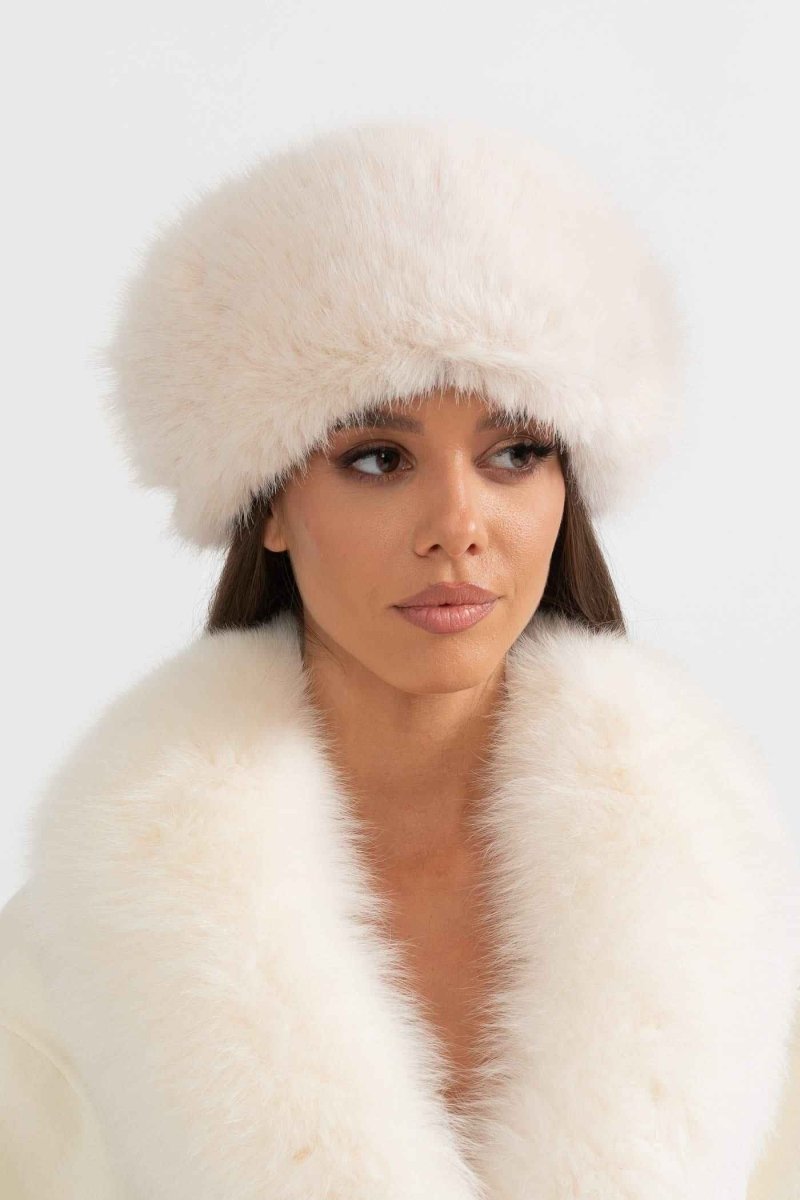 Cozy Women's Wide-Brim Hat