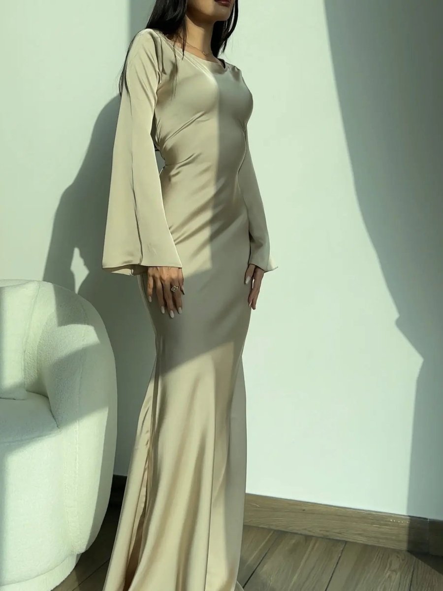Elegant Long-Sleeve Maxi Dress