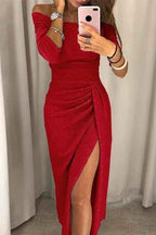 Liv – elegant off-shoulder midi kjole med slids, glimmerstof og draperet talje