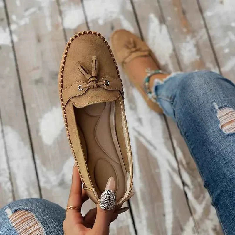 Women's Loafers with Bow