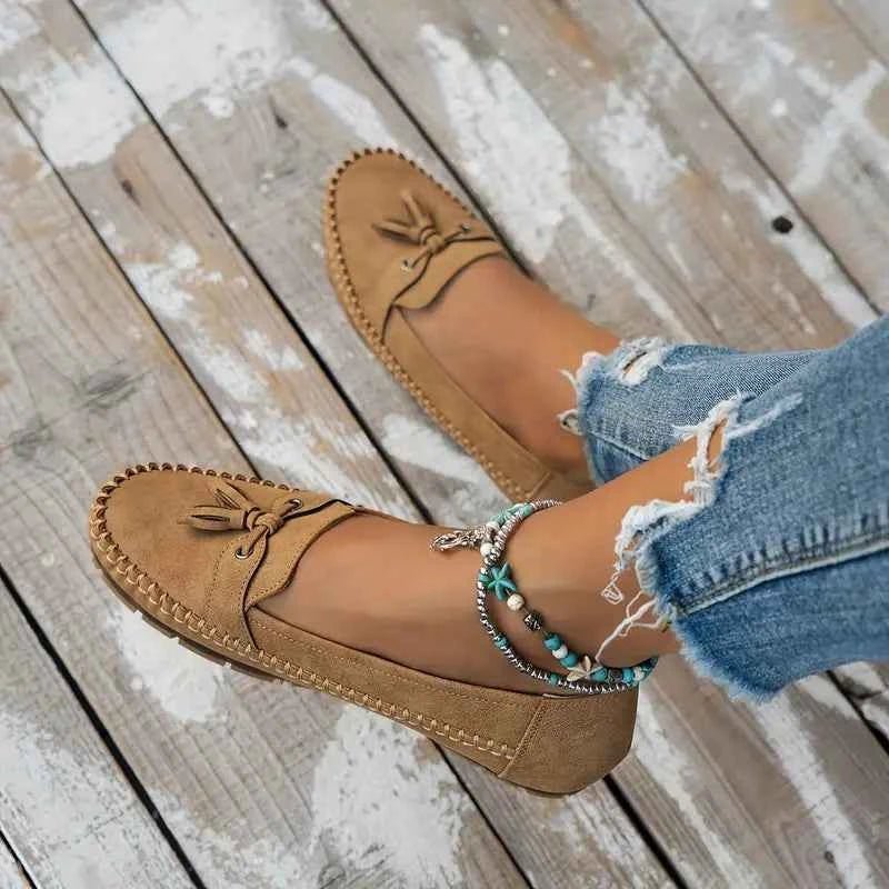 Women's Loafers with Bow