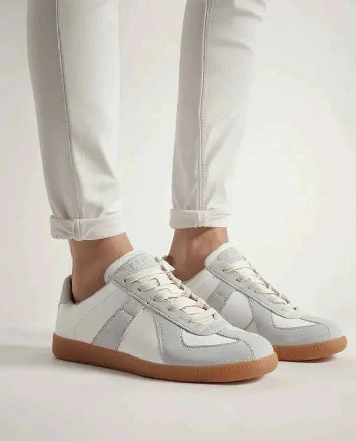 Urbane Minimalistiske Sneakers