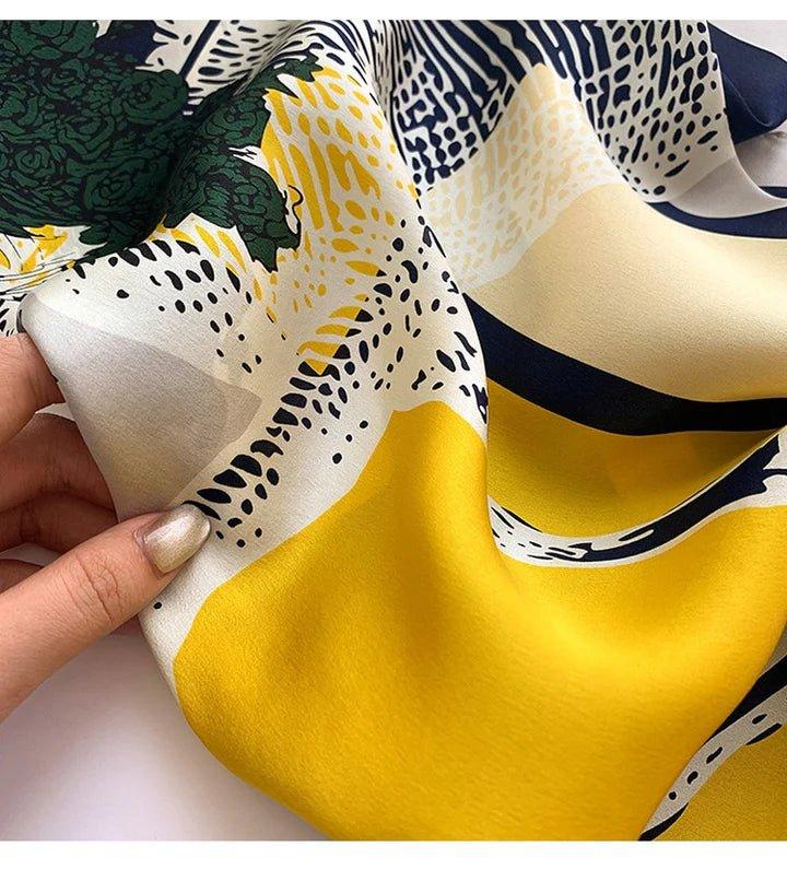 Valentina – Women's Scarf with Horse Print